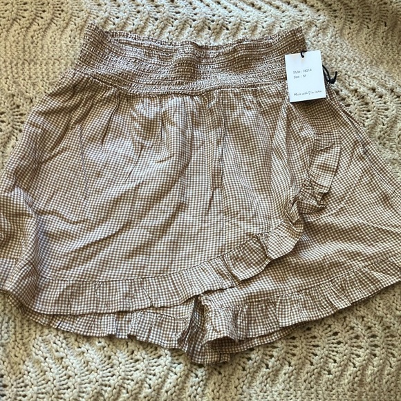 Japna Brown Gingham Women's Shorts - Picture 1 of 8